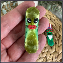 Load image into Gallery viewer, Tickle pickle