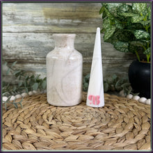 Load image into Gallery viewer, Jewelry Ring Display Cones – Perfect for Surprise Jewelry Reveals